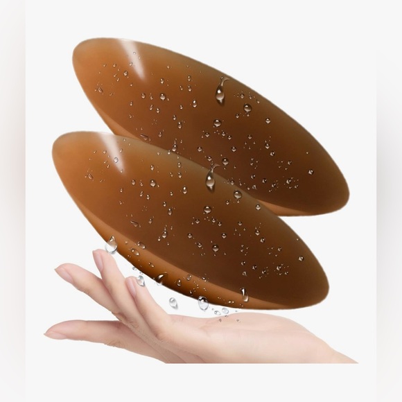 NEW 2 Nipple Covers Waterproof Reusable Ultra Thin Silicone Petals Brown - Picture 1 of 7